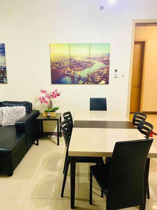 Field Residences Paranaque City Buitenkant foto