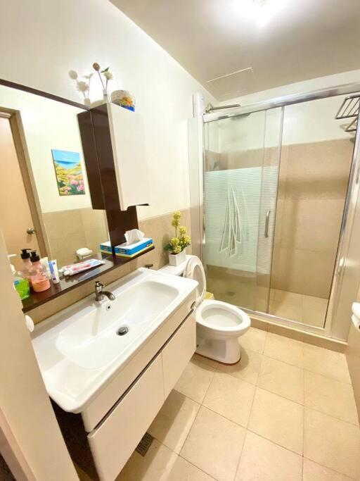 Field Residences Paranaque City Buitenkant foto